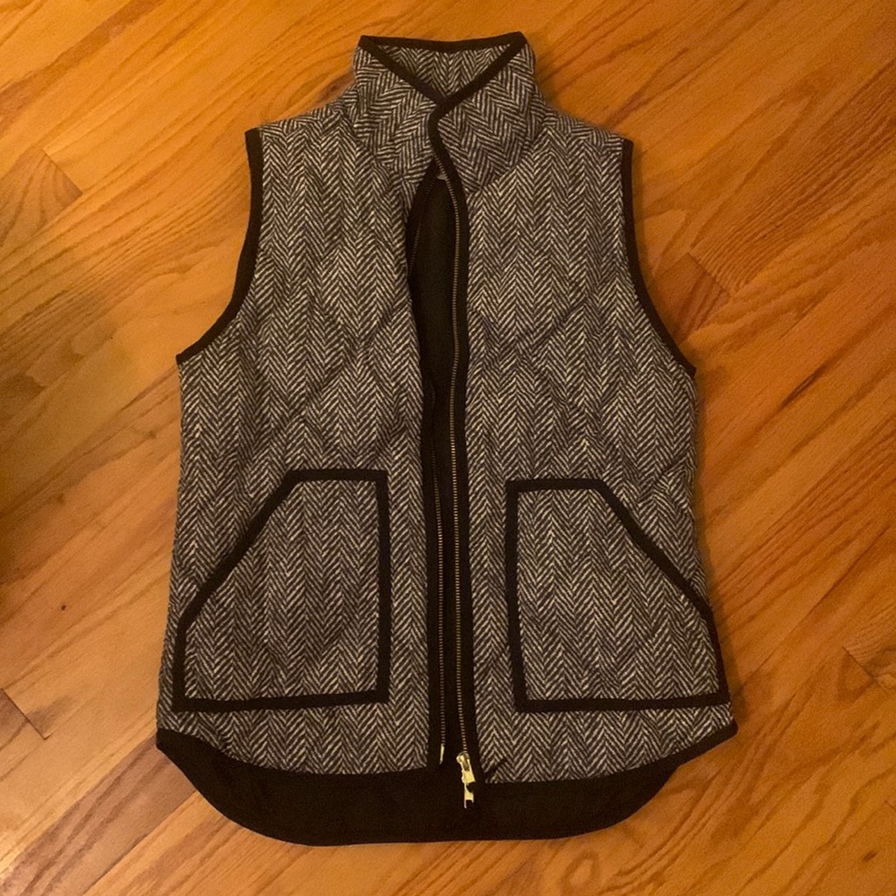J crew puffer vest size xs